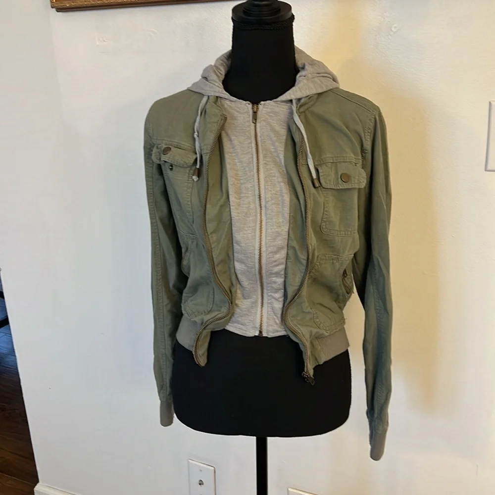 Full Tilt Versatile Cotton & Spandex Layered Hooded Jacket W/Zip Pockets, Sz. S.